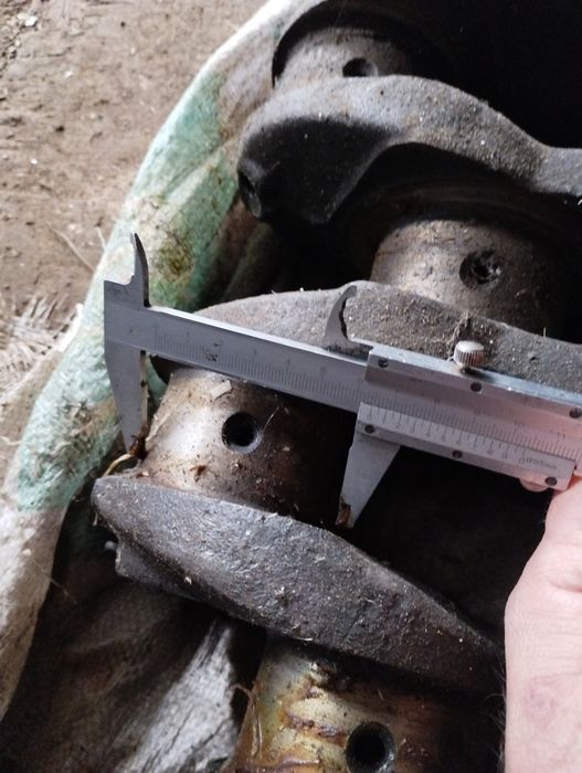 Коленвал т-40  гарному стані