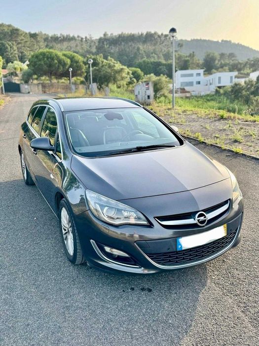 Opel Astra J 2.0 CDti Caixa Automática