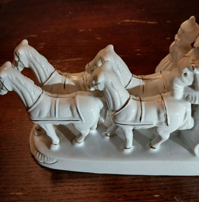 Figurka porcelanowa