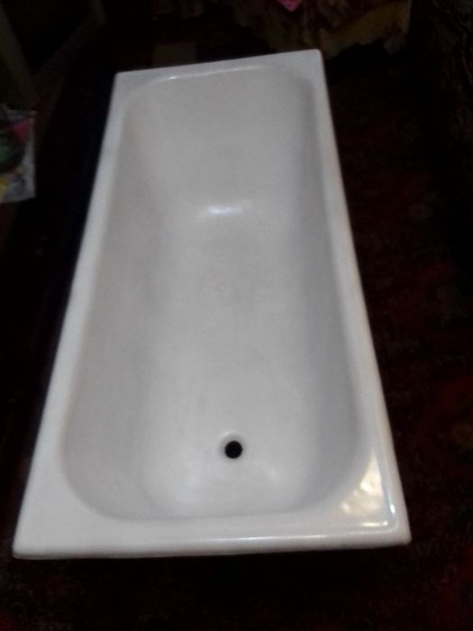 Ванна    чугунна