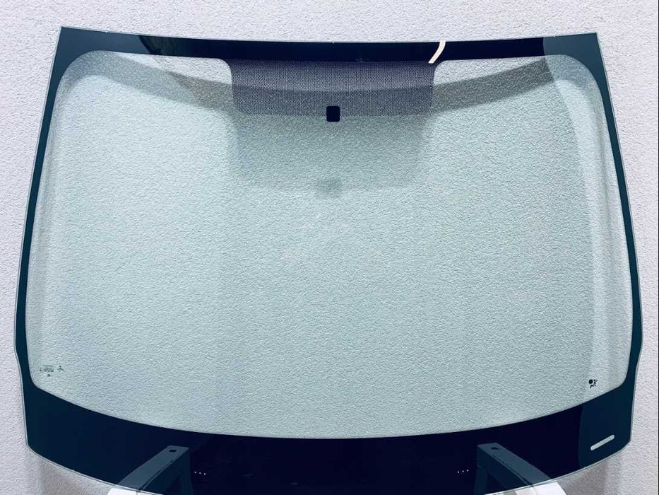 Лобове скло Renault Megane 3 2008-2016 Лобовое Заднє Рено Меган Мастер