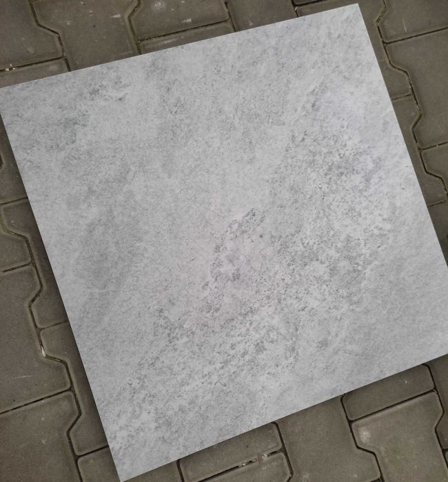 Płytki gresowe,  60x60x0,8 cm BL2134 Gat.1