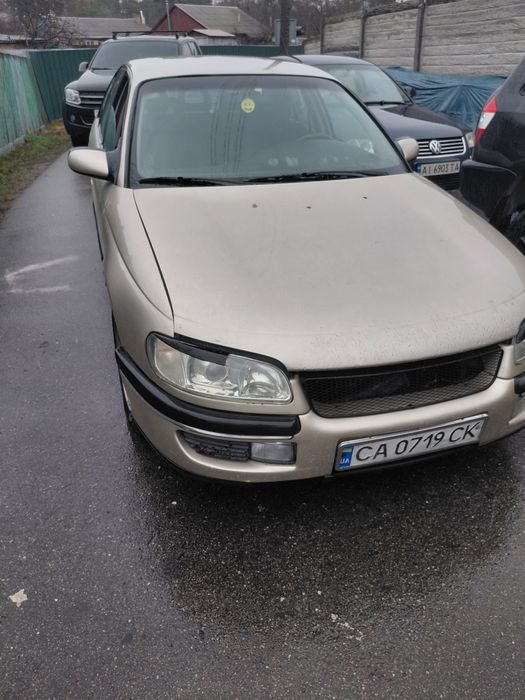 Opel omega B 2.0 16V