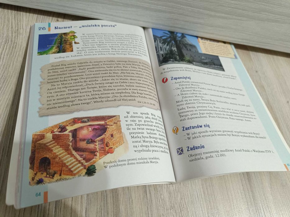 Podręcznik + ćwiczenia do religii dla klasy 4