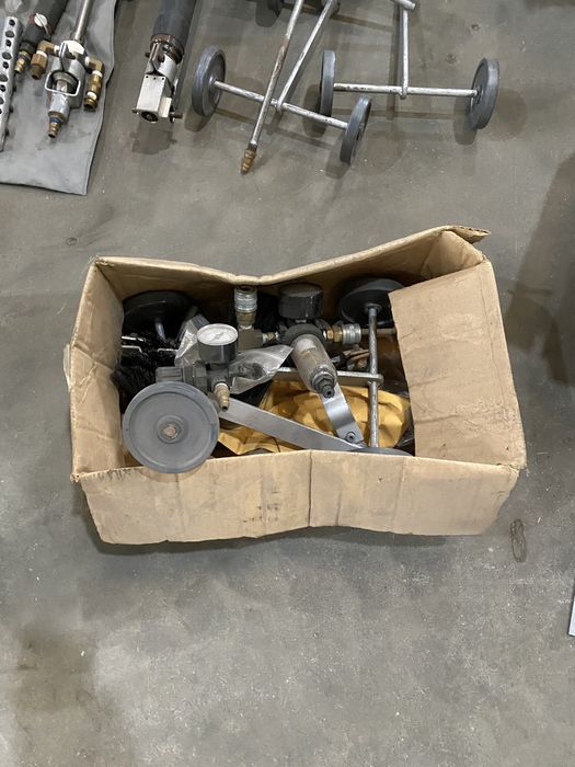 Robot limpeza condutas e espacos pequenos