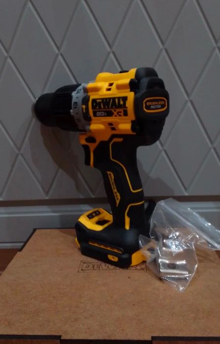 1800 bezszczotkowy klucz udarowy 1/2” do kół 2x bateria NOWY