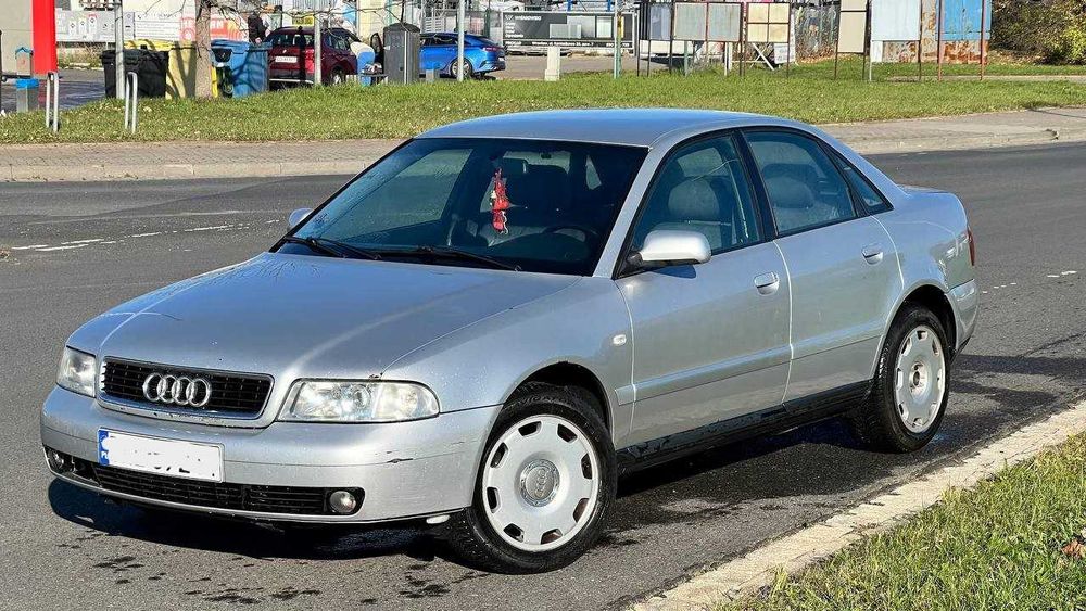 Audi A4 B5 • 2001 • 1.8 LPG/Benzyna