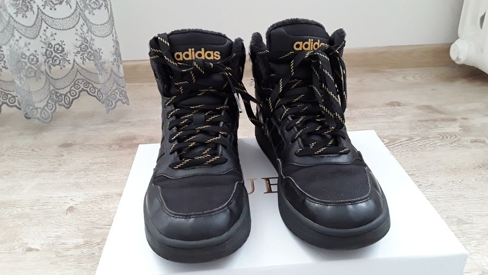 Buty Adidas Hoops mid. 3.0 r. 40