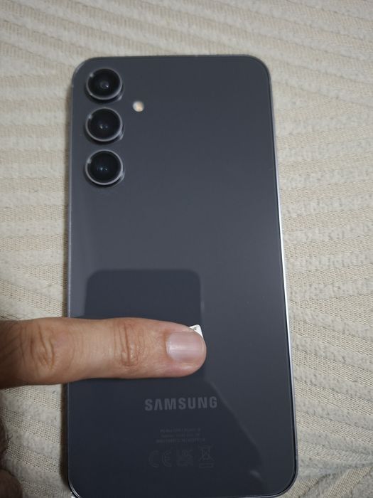 Samsung s 23 fe.