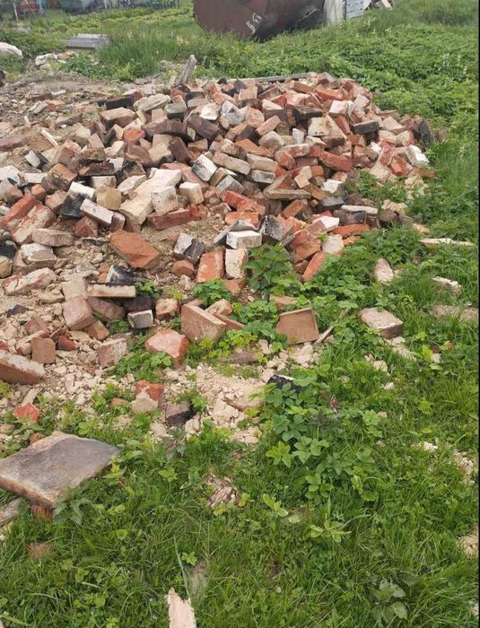 Стара цегла, бут, черепиця