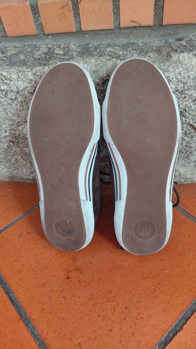 Ténis Fred Perry  - camurça castanha