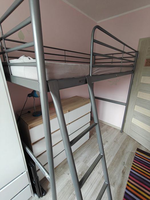 Sprzedam Łóżko piętrowe Ikea z materacem