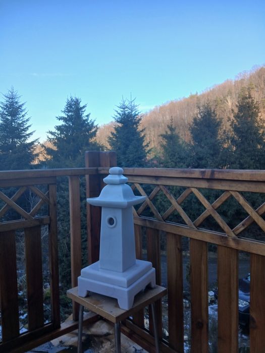 Lampa japonska.  Pogoda kamienna.