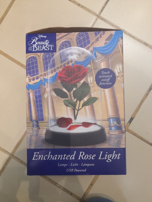 Candeeiro Rosa do filme Bela e o Monstro