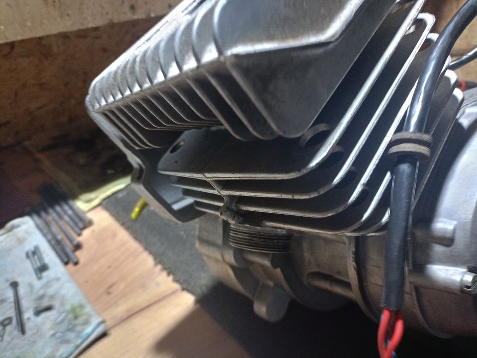 Silnik do traktorka Forszchit z biegiem wstecznym