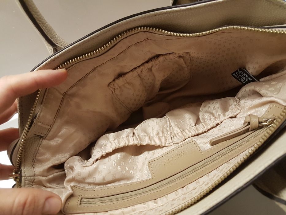 Сумка кожаная DKNY