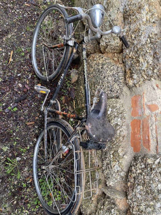 Vendo pasteleira antiga