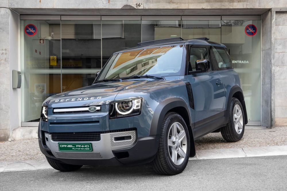Land Rover Defender 3.0 I6 90 AWD SE