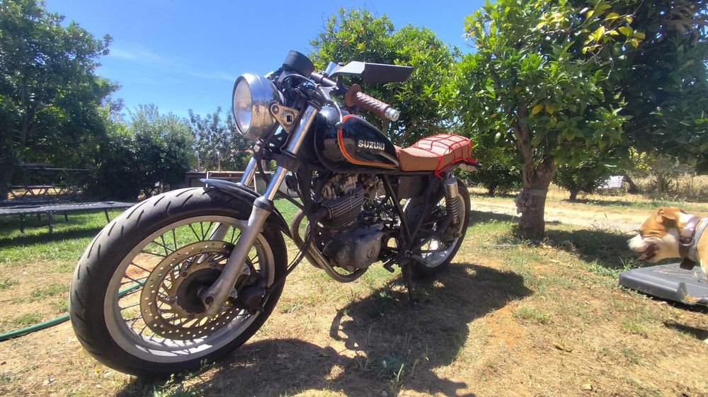 Suzuki GN 250 Cafe