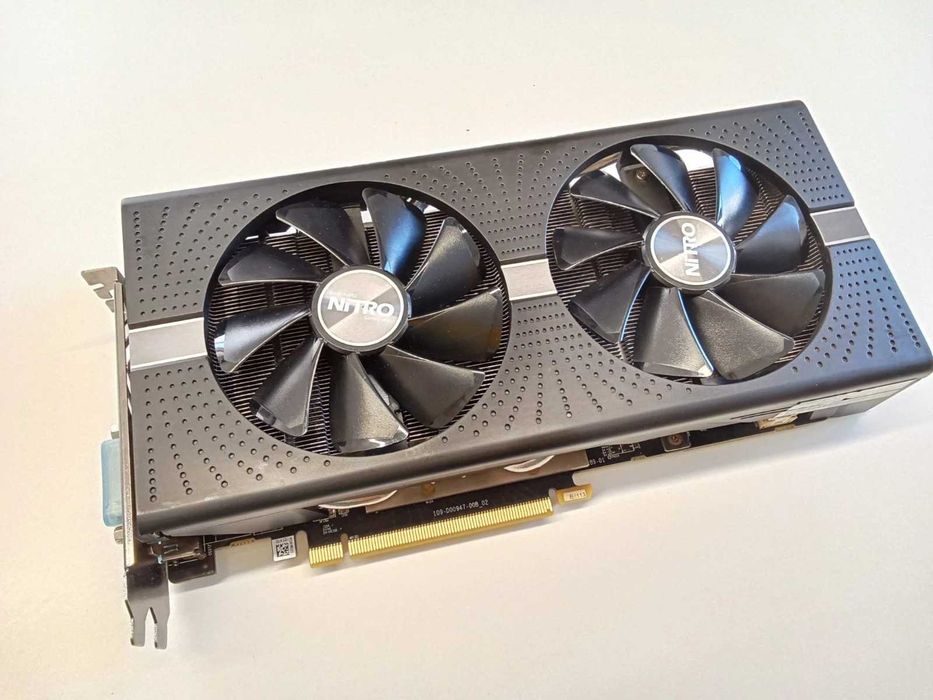 Placa Gráfica - Sapphire Nitro+ Radeon RX 570 4GB GDDR5 GPU HDMI