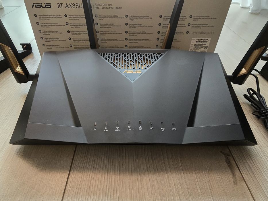ASUS RT-AX88U Pro + uchwyt ścienny Wi-Fi 6