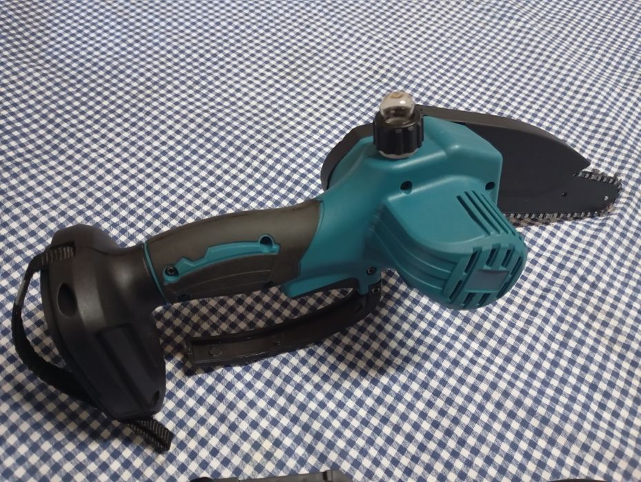 Cerra eléctrica de 21v de 6" nova