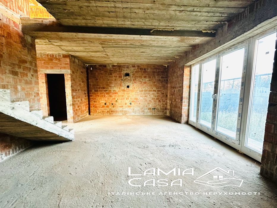 Таунхаус по вул. Спортивна (5 хв від трц Депот)