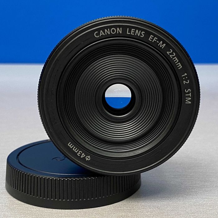 Canon EF-M 22mm f/2 STM