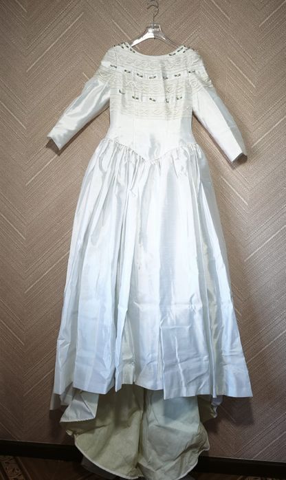Vestido de Noiva Branco Pérola -Novo