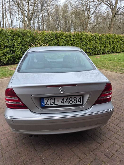 Sprzedam Mercedes-Benz C180 Kompresor LPG 2004 rok