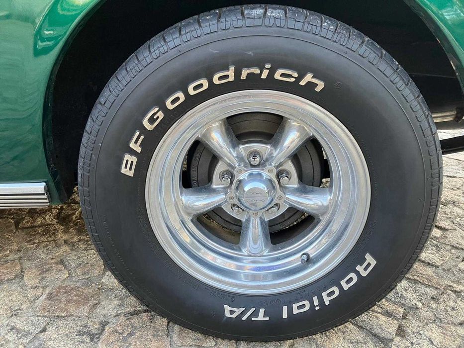Ford Mustang coupe V8 de 1965