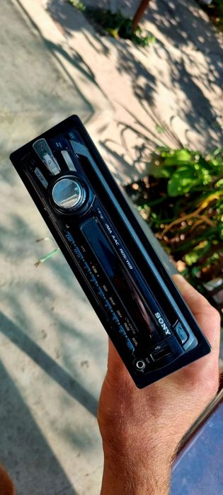Продам автомагнитолу sony cdx-gt437ue