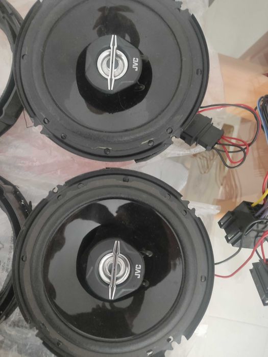 Rádio Kenwood para carro. Com colunas