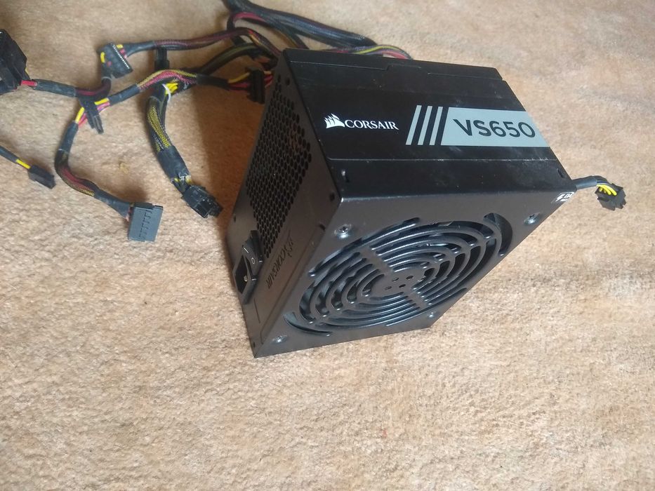Блок живлення CORSAIR VS650