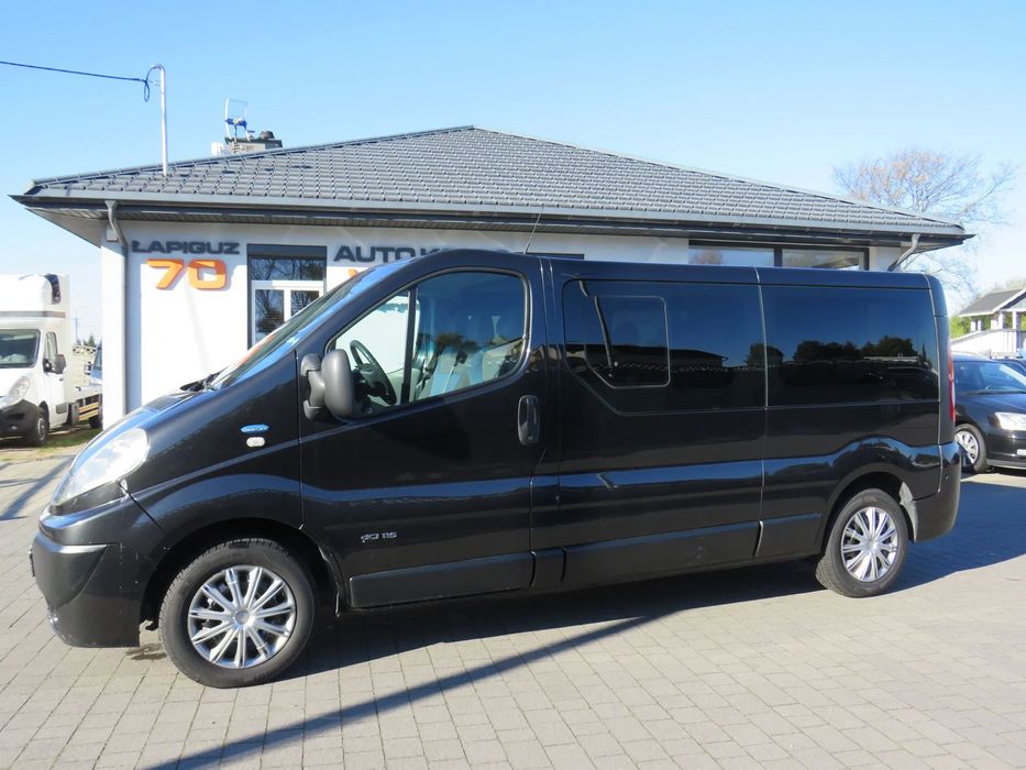 Renault Trafic Passenger Long 2.0DCI 115Ps *9 osób*  Przeb.258tkm. *Klimatronic*Nawiewy w syficie*Tempomat*Navi*Rej.PL*