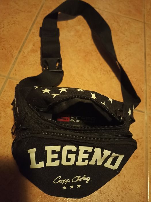 Nerka saszetka Cropp Legend