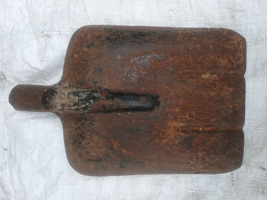 Лопата  совковая