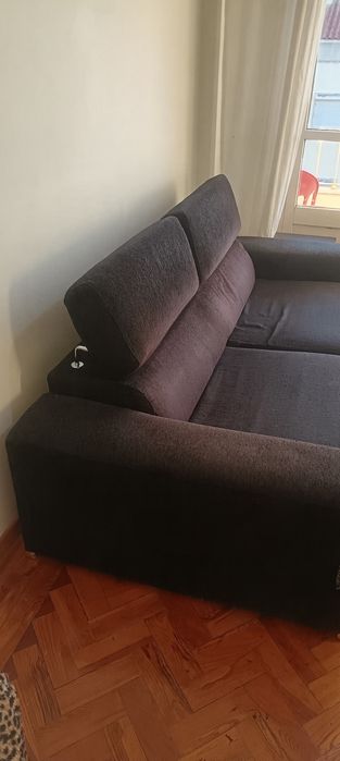 Sofá com assento retrátil