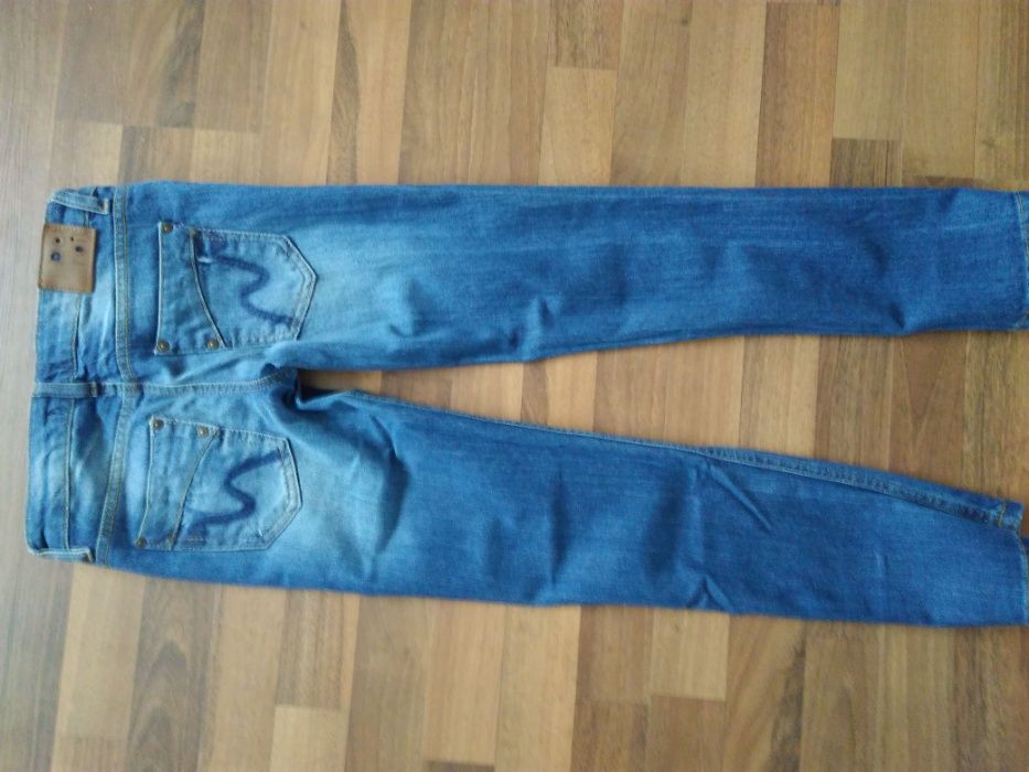 Spodnie jeansowe 146