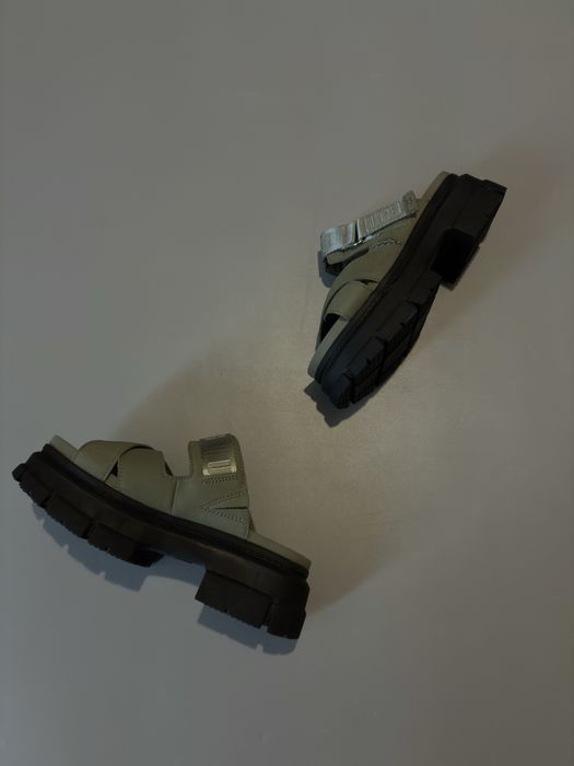 Нові ! Ugg Ashton Slide 39.5 розмір