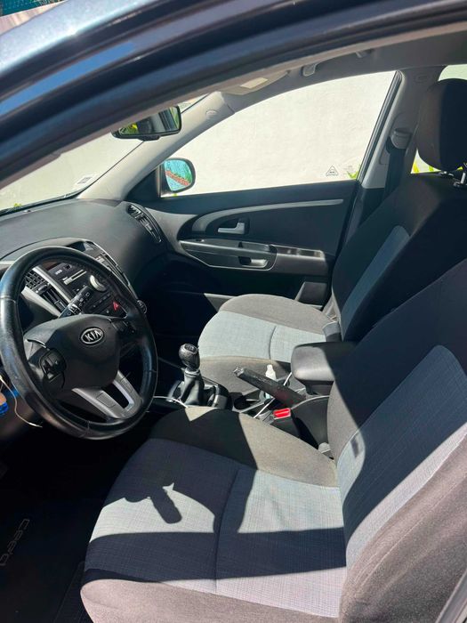 Carro KIA Ceed 1.6
