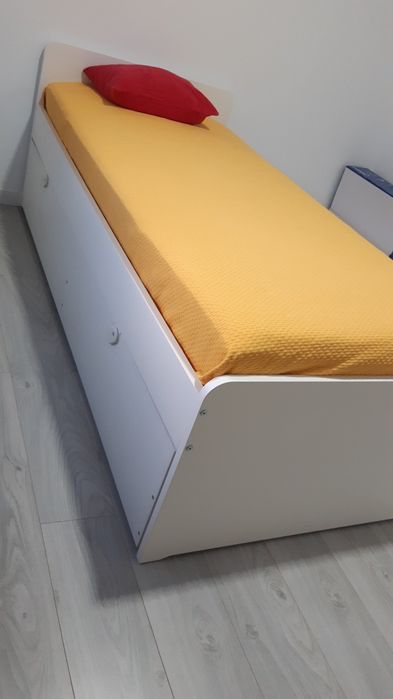 Móvel de quarto de solteiro