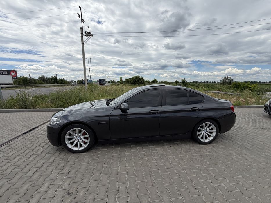 BMW 535i F10 • 2014 рік • 3.0 бензин (306 к.с.)