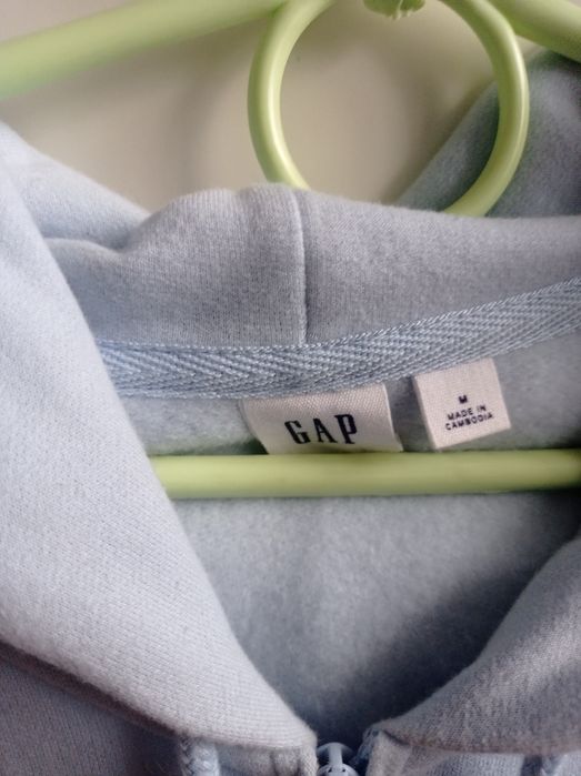 Nowa bluza z kapturem GAP