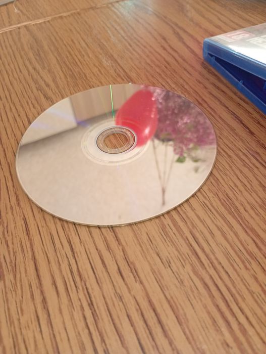 Gra rdr2 na ps4 e dobrym stanie 100% sprawna