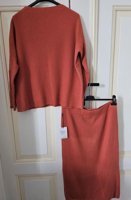 Komplet sweter spódnica Włochy