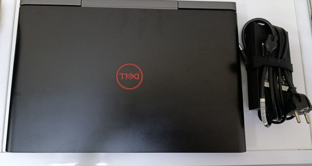 Ноутбук DELL Inspiron 7577