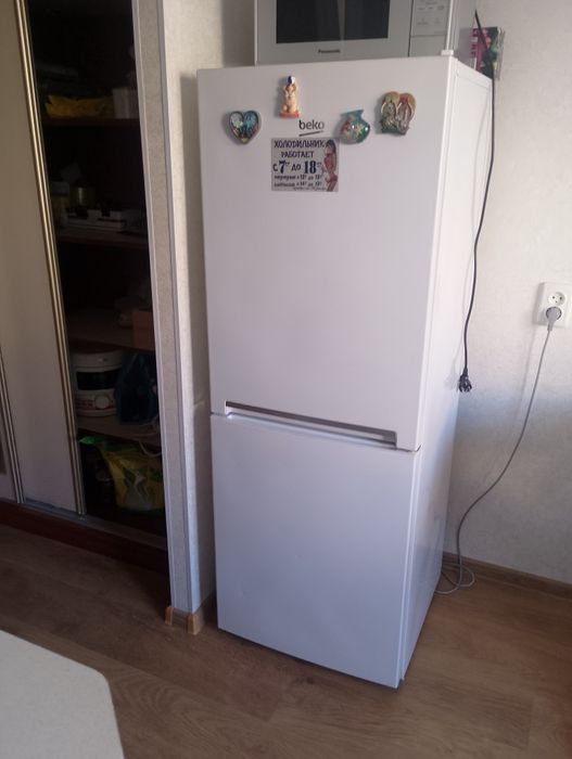 Продам холодильник Beko .Стан 8/10.Ціна договірна .Самовивіз