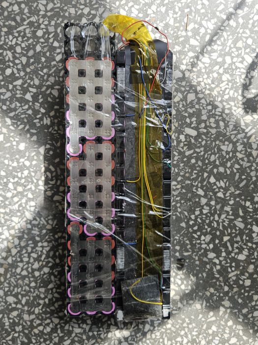 Akumulator Bateria Kukirin G2 Max uszkodzona