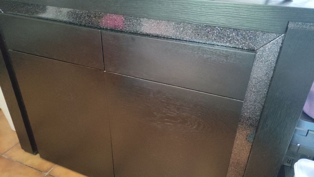 Aparador madeira preto